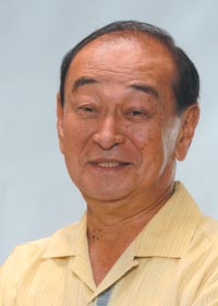 沖縄県知事:仲井眞 弘多